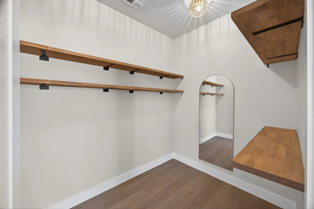 515 Heather Heights Bradyville TN 37026