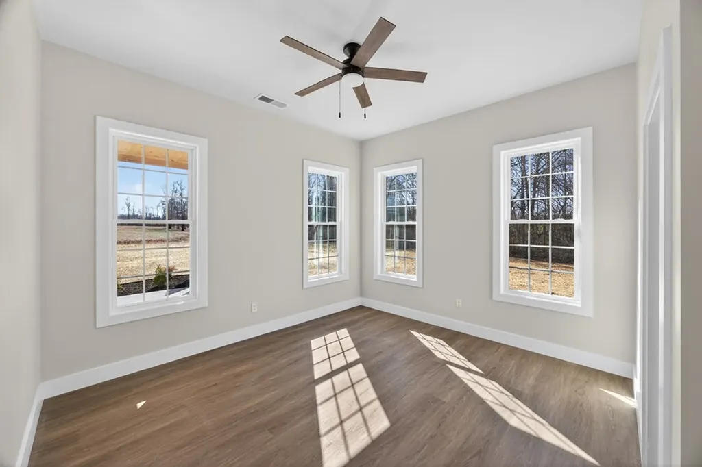 515 Heather Heights Bradyville TN 37026