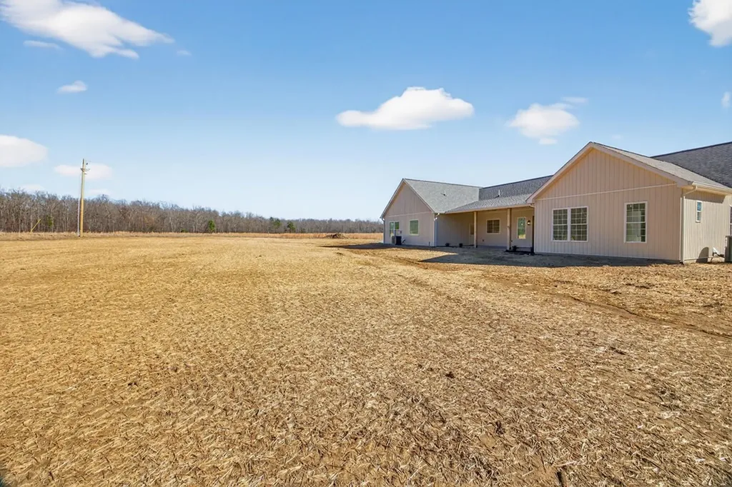 515 Heather Heights Bradyville TN 37026