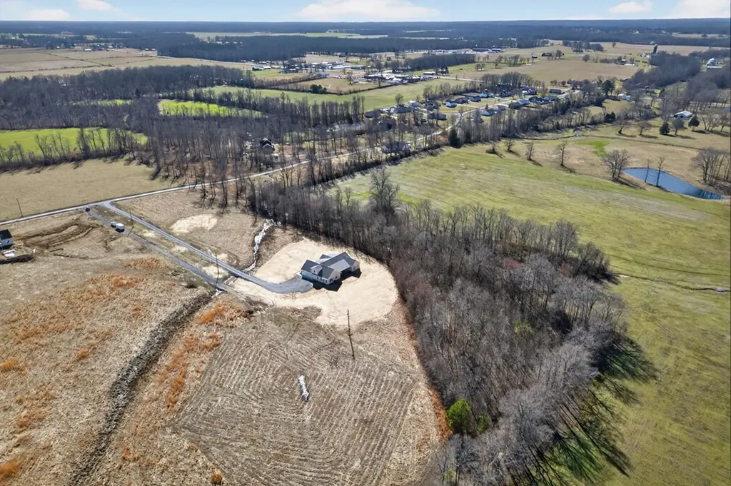 515 Heather Heights Bradyville TN 37026