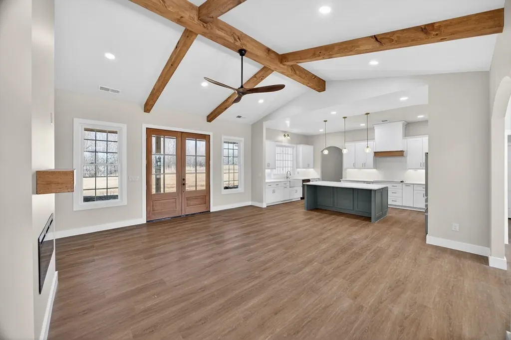 515 Heather Heights Bradyville TN 37026