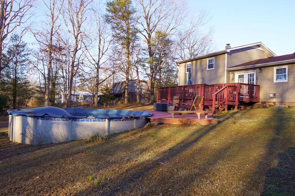 267 Simmons Street Spencer TN 38585