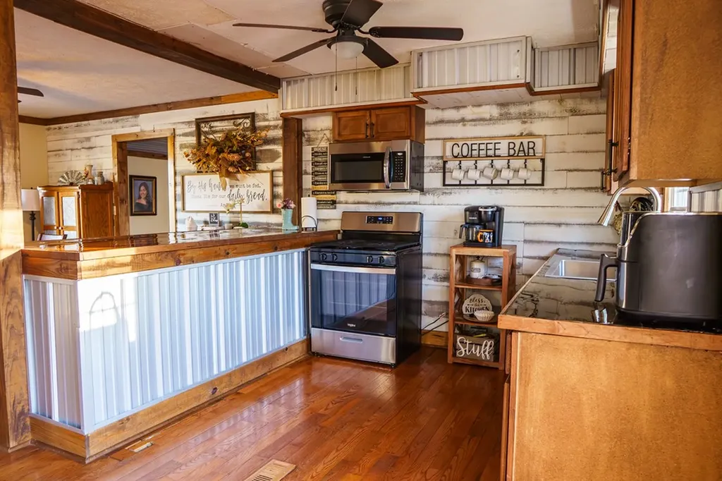 267 Simmons Street Spencer TN 38585