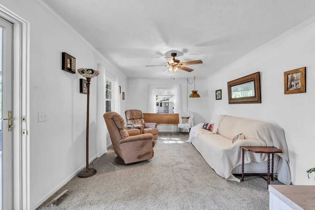 8705 Crossville Highway Sparta TN 38583