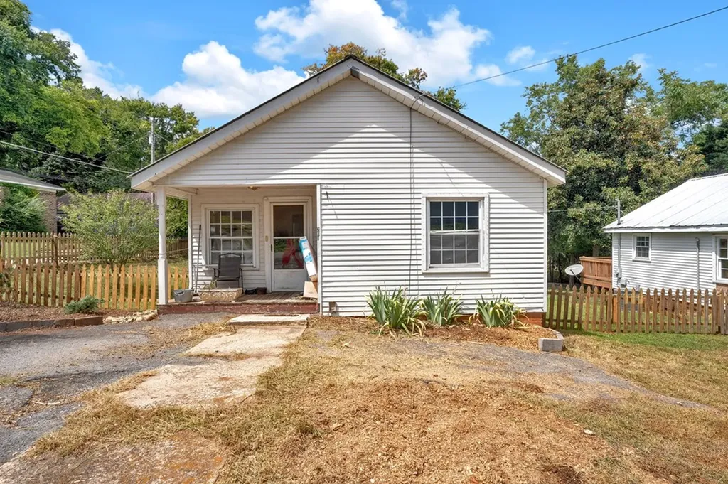 201&203 3rd Avenue NE Winchester TN 37398