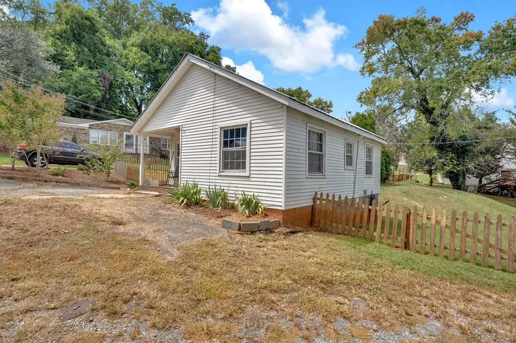 201&203 3rd Avenue NE Winchester TN 37398