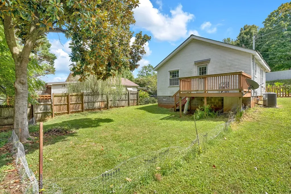 201&203 3rd Avenue NE Winchester TN 37398