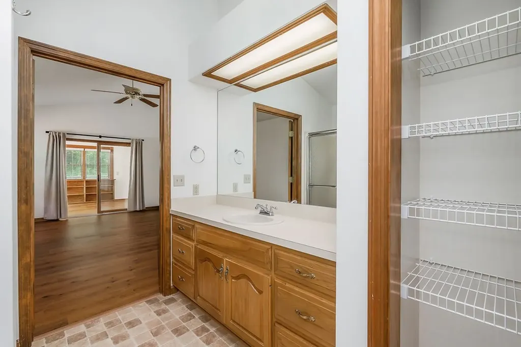 10 Meadows Road Sparta TN 38583-3911