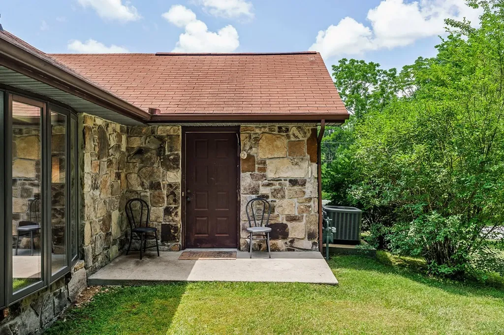 10 Meadows Road Sparta TN 38583-3911