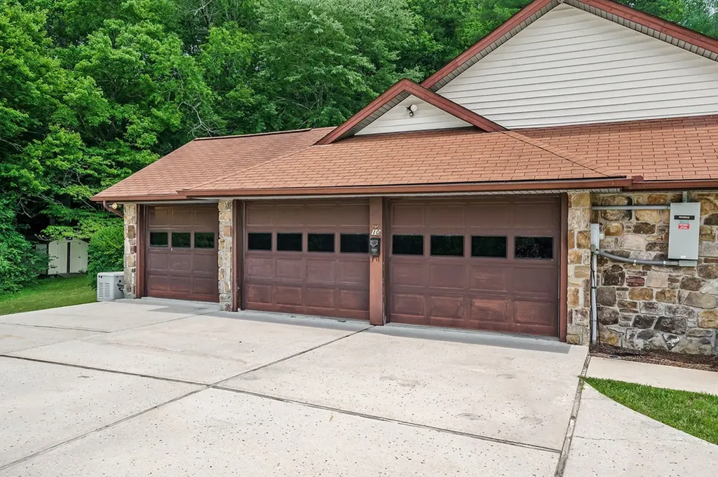 10 Meadows Road Sparta TN 38583-3911