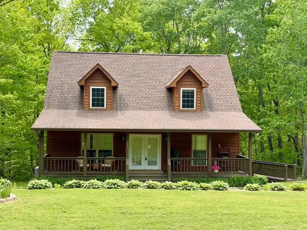 331 E Cove Monterey TN 38574