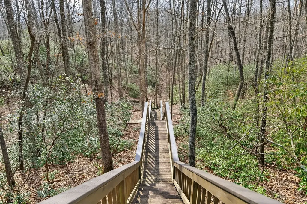 331 E Cove Monterey TN 38574