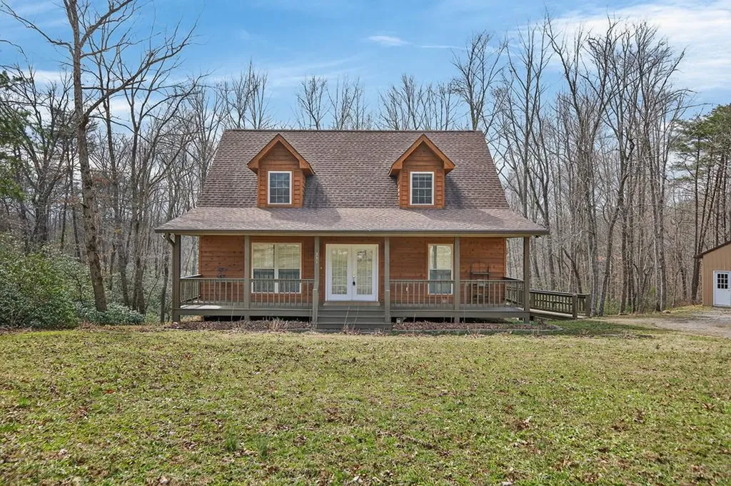 331 E Cove Monterey TN 38574