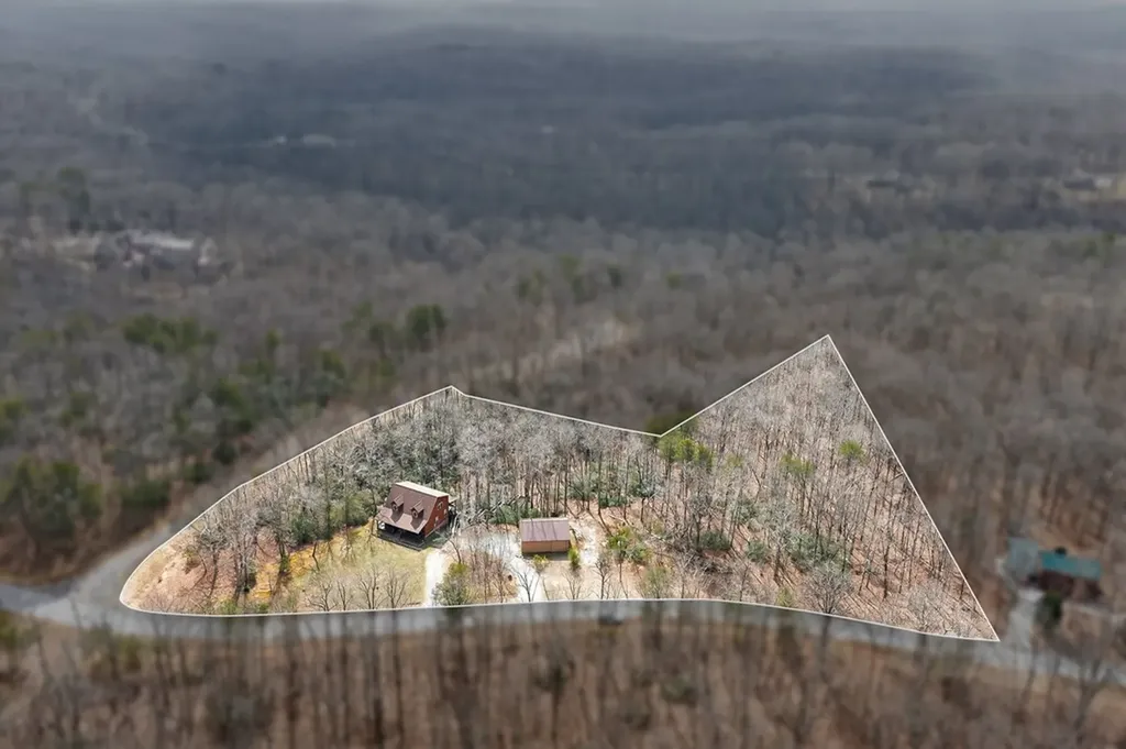 331 E Cove Monterey TN 38574