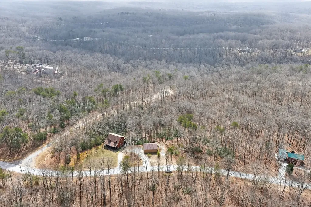 331 E Cove Monterey TN 38574