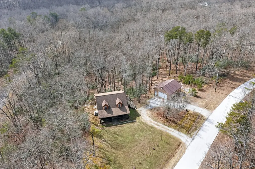 331 E Cove Monterey TN 38574