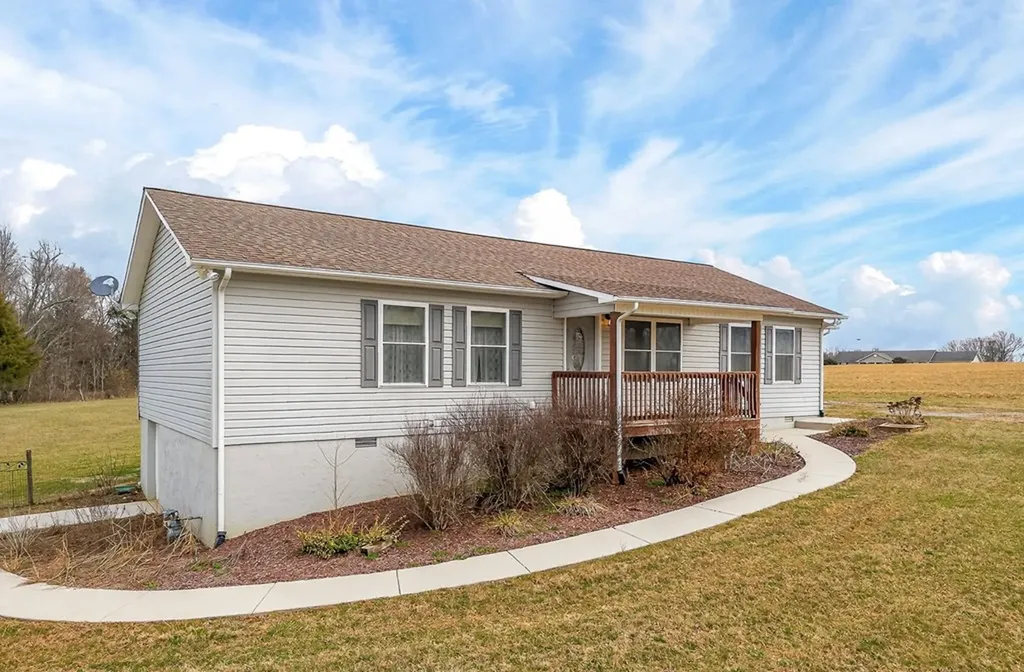 6140 Burgess Falls Road Sparta TN 38583