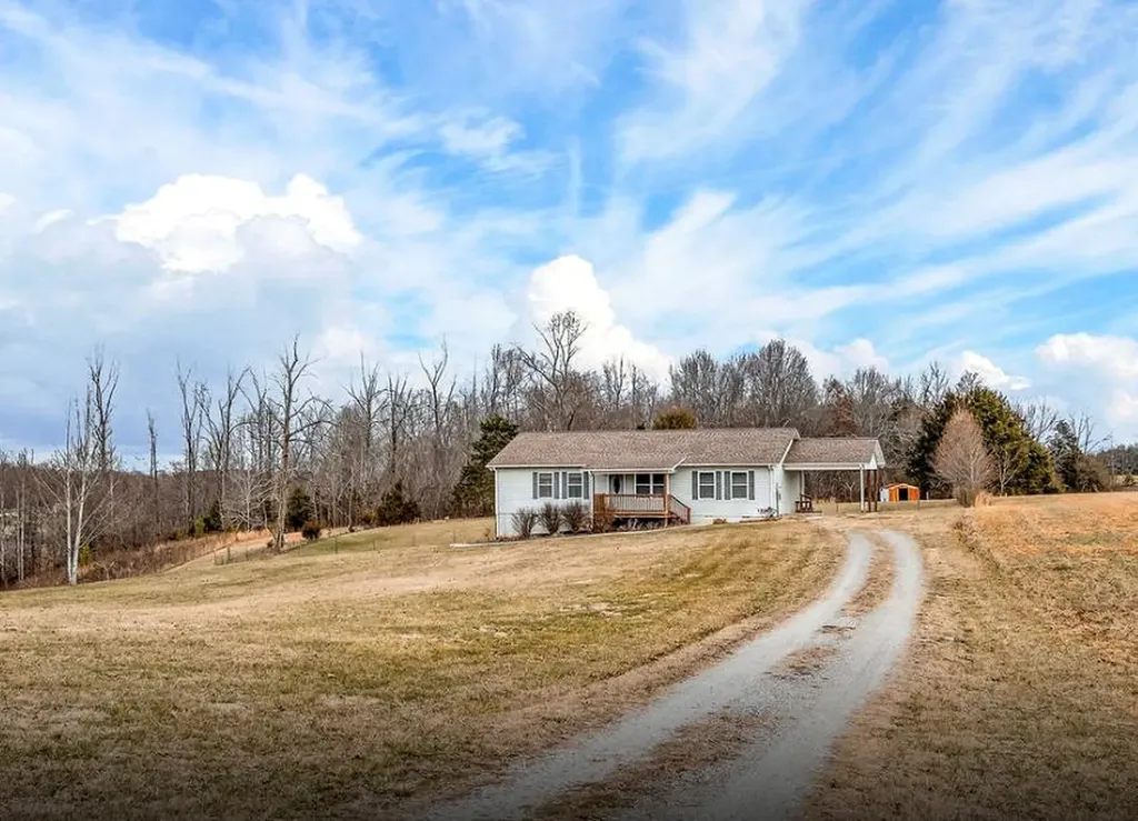 6140 Burgess Falls Road Sparta TN 38583