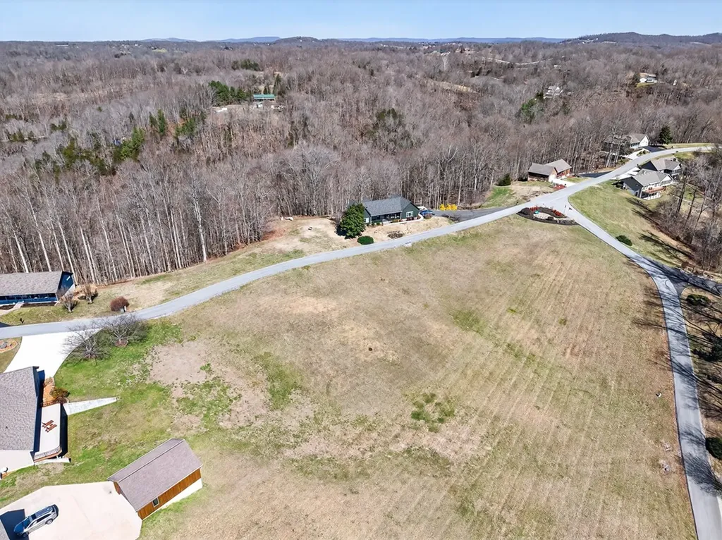 Lot 9 Mallard Pointe Byrdstown TN 38549