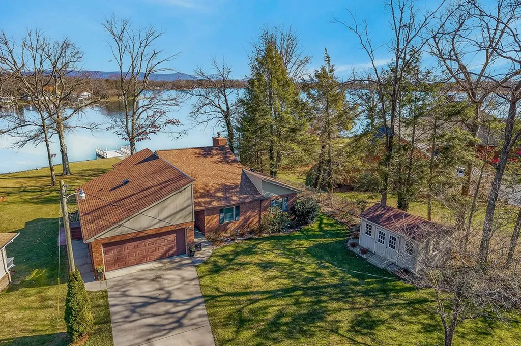 2115 S Ona Road Crossville TN 38572