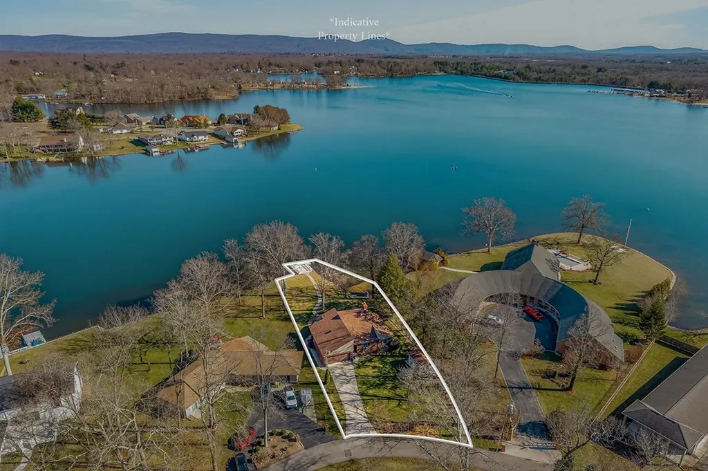 2115 S Ona Road Crossville TN 38572