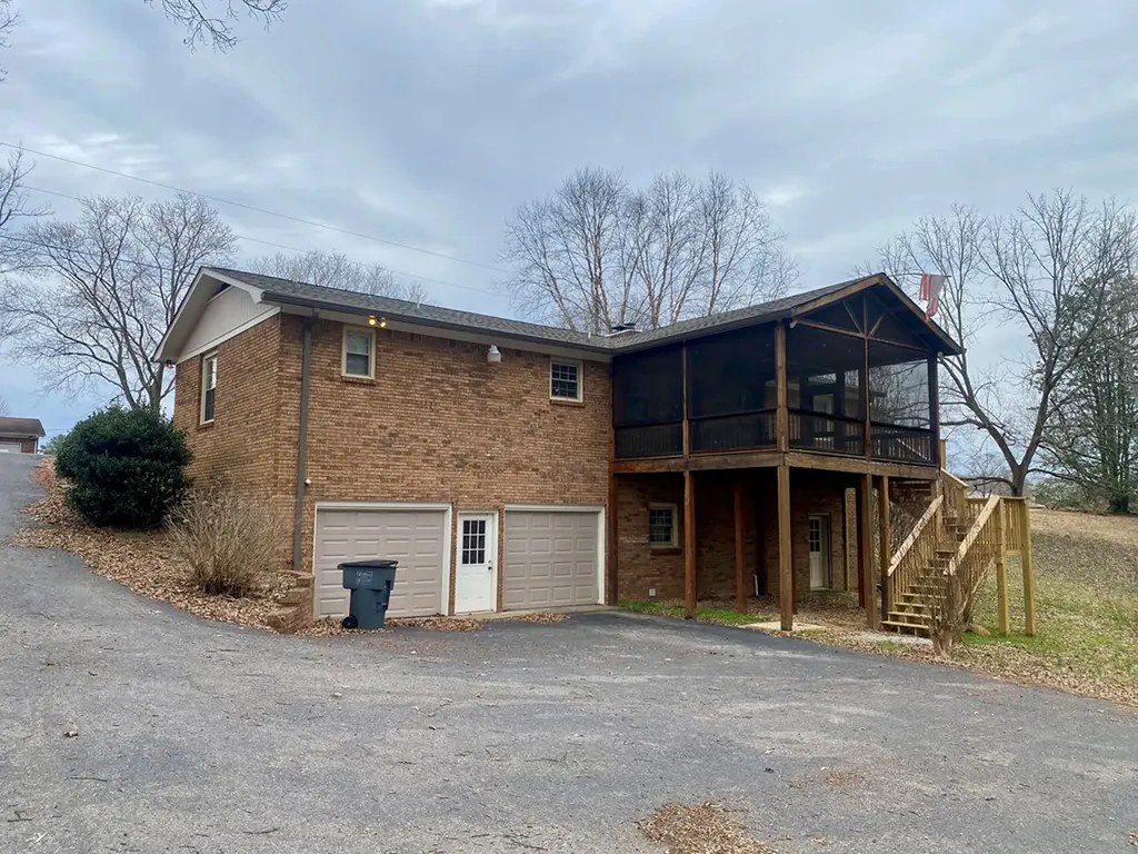 1575 Rosebank Avenue Cookeville TN 38506