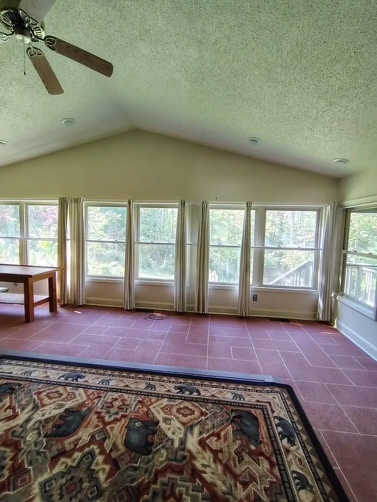 324 Meadows Road Sparta TN 38583-3973