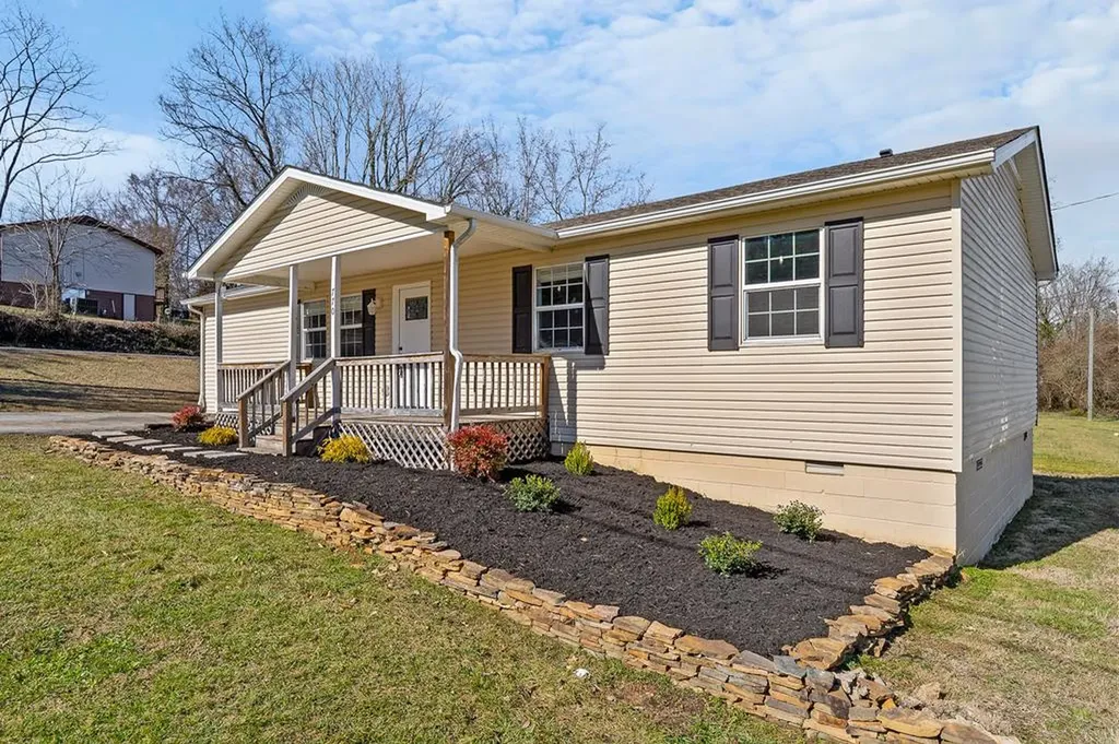 770 E Hudgens Street Cookeville TN 38501