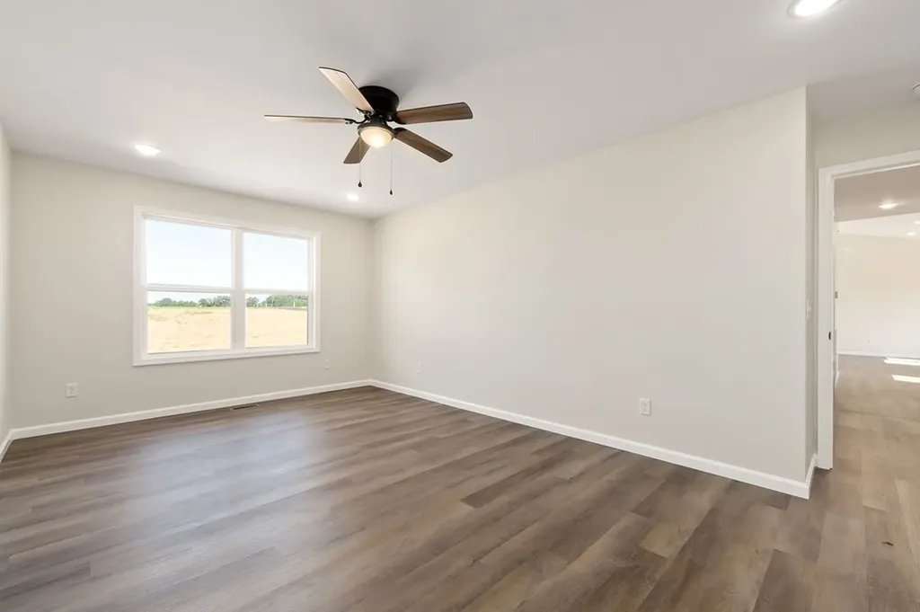 14305 Old Kentucky Road Walling TN 38587