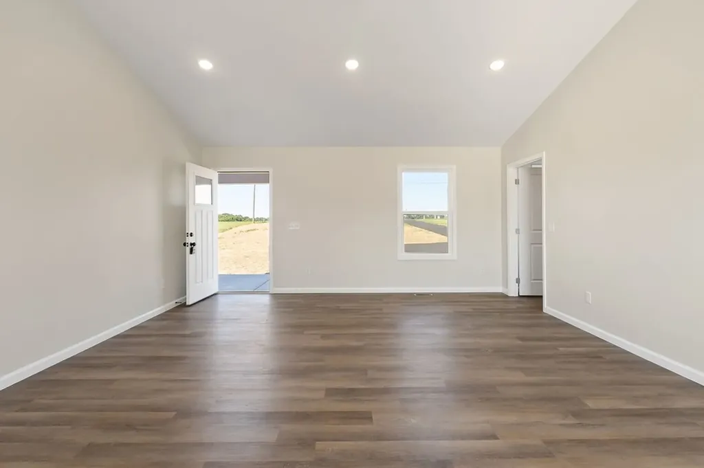 14305 Old Kentucky Road Walling TN 38587