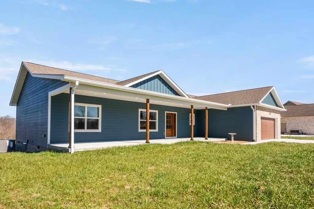 9345 Fox Hill Road Baxter TN 38544