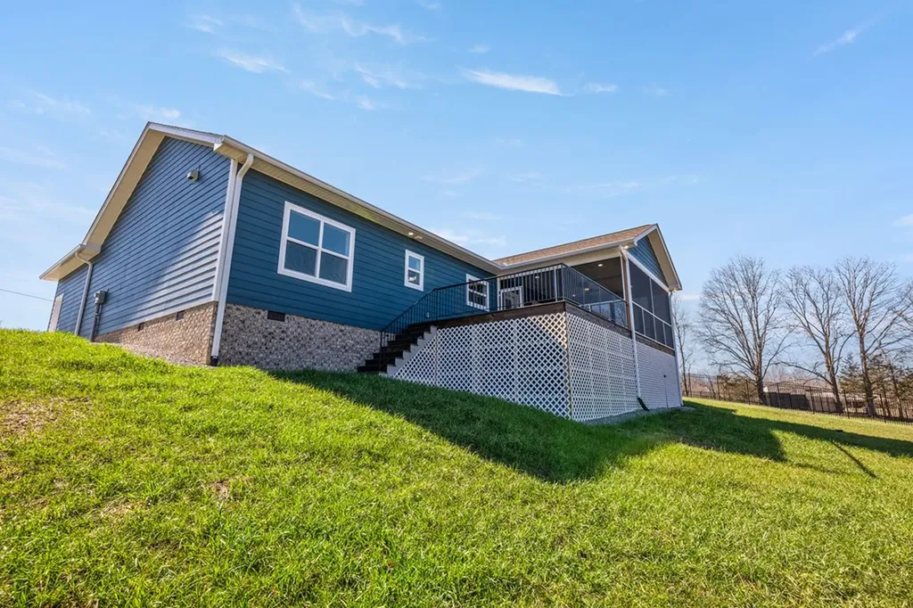 9345 Fox Hill Road Baxter TN 38544