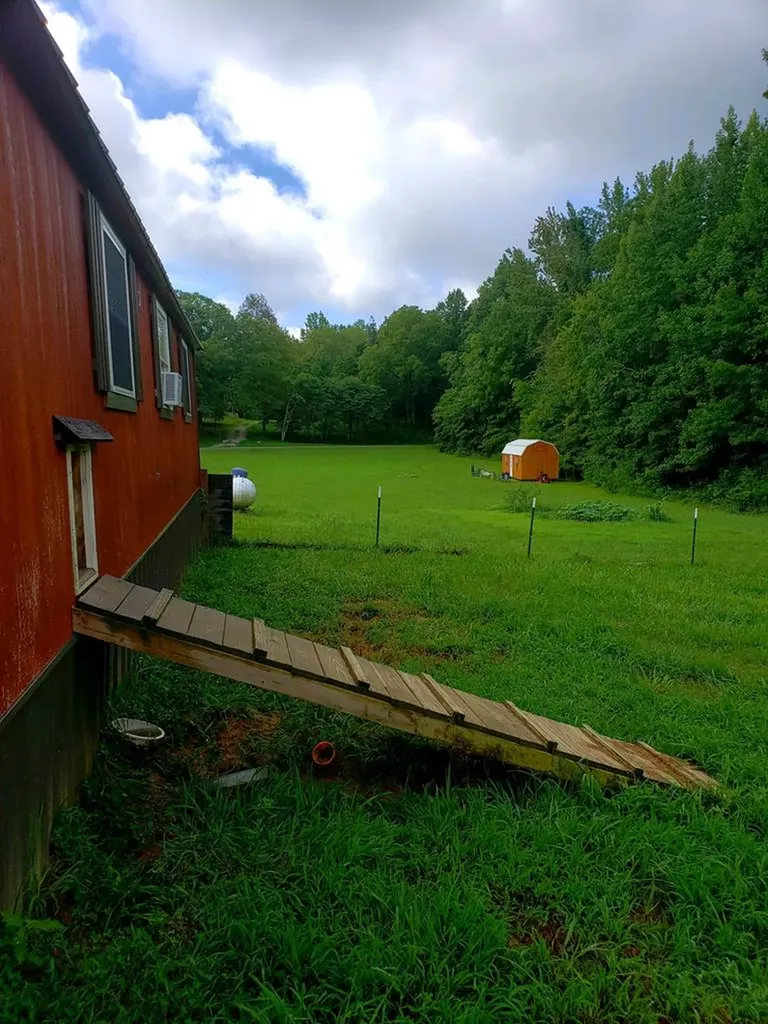 157 Kirkpatrick Lane Walling TN 38587