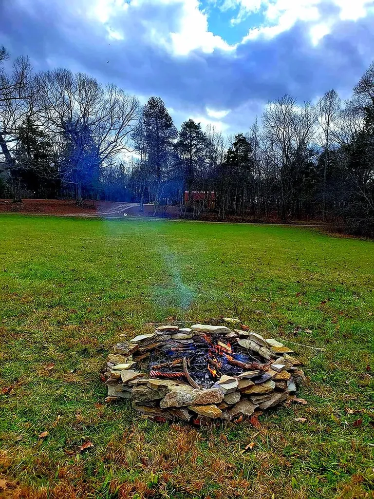 157 Kirkpatrick Lane Walling TN 38587