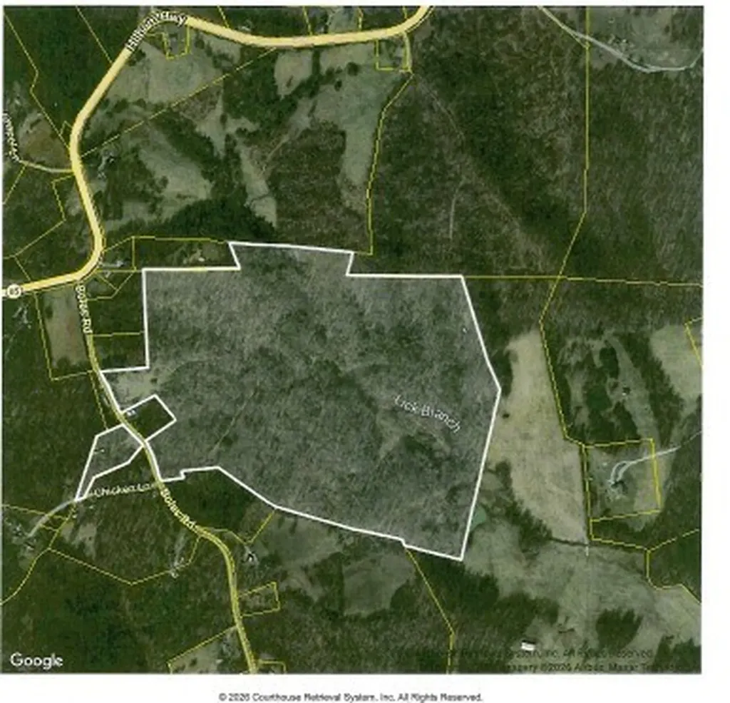 87+/-AC Boles Road Hilham TN 38568