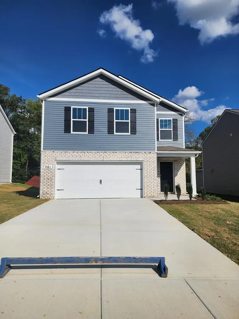 261 London Court Baxter TN 38544