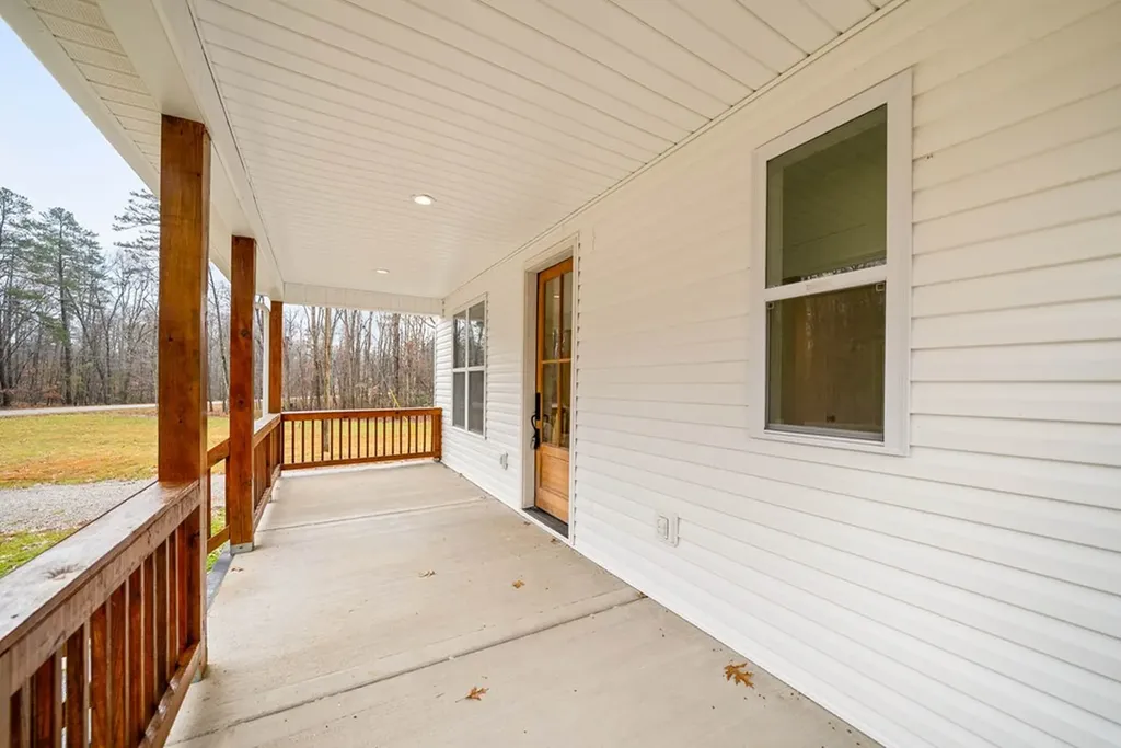 1023 W Laurel Way Monterey TN 38574