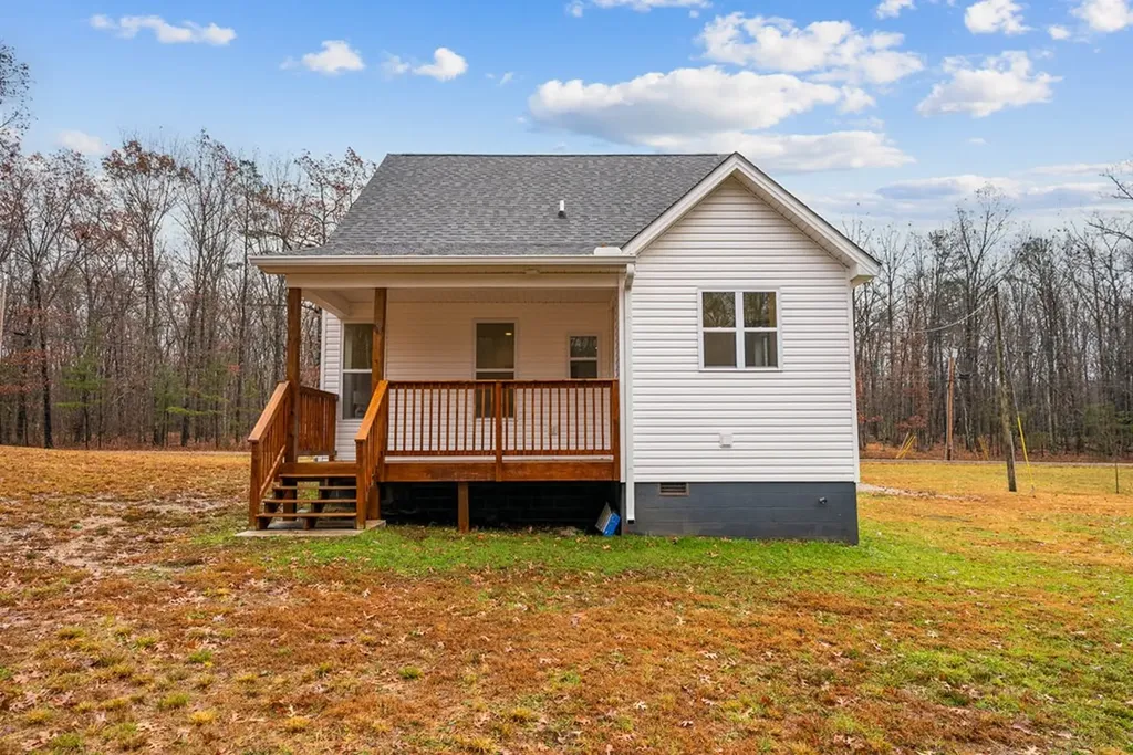 1023 W Laurel Way Monterey TN 38574