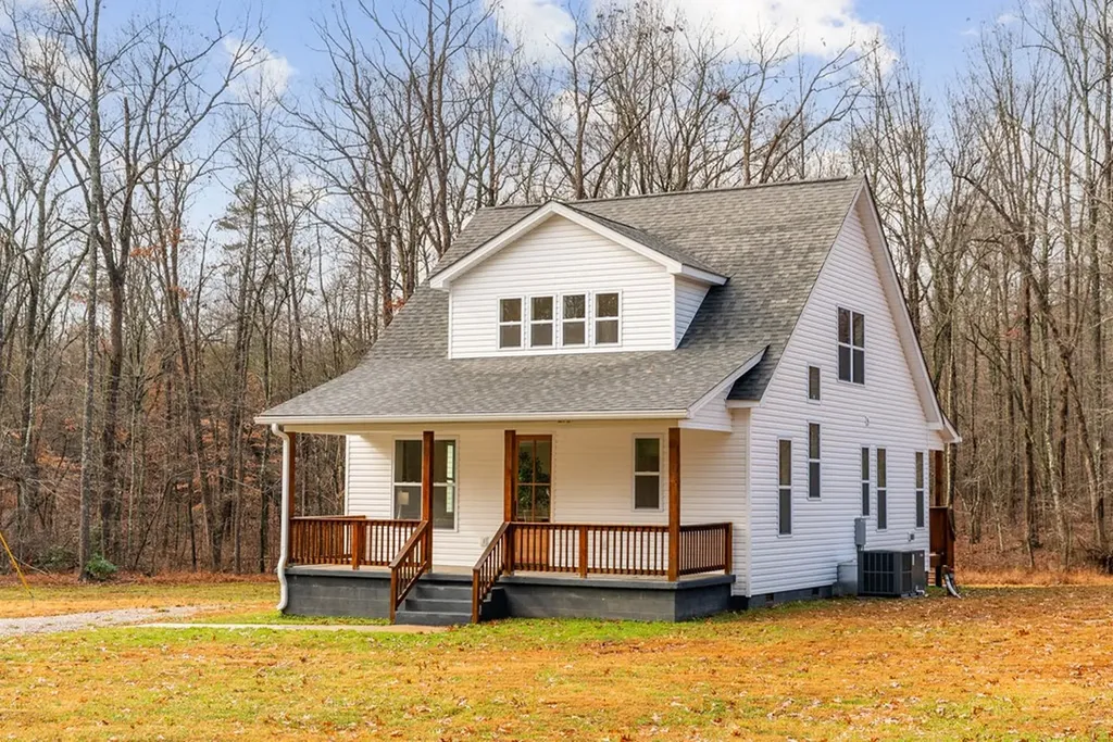 1023 W Laurel Way Monterey TN 38574