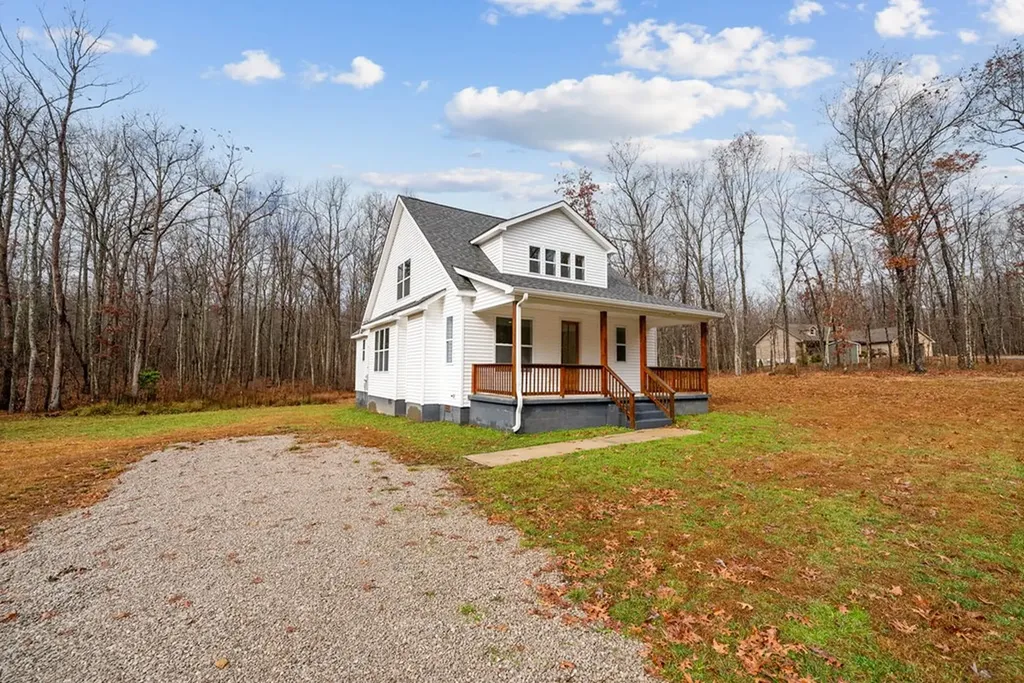 1023 W Laurel Way Monterey TN 38574