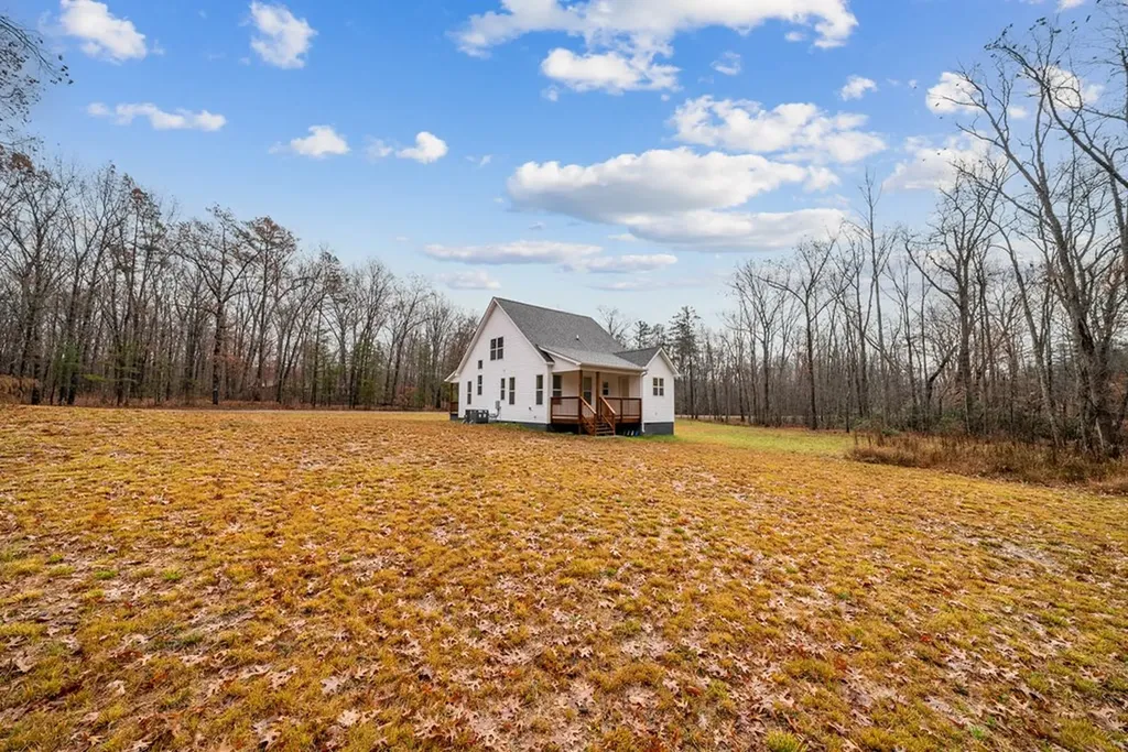 1023 W Laurel Way Monterey TN 38574