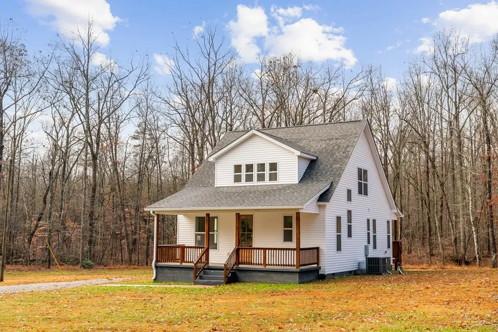 1023 W Laurel Way Monterey TN 38574