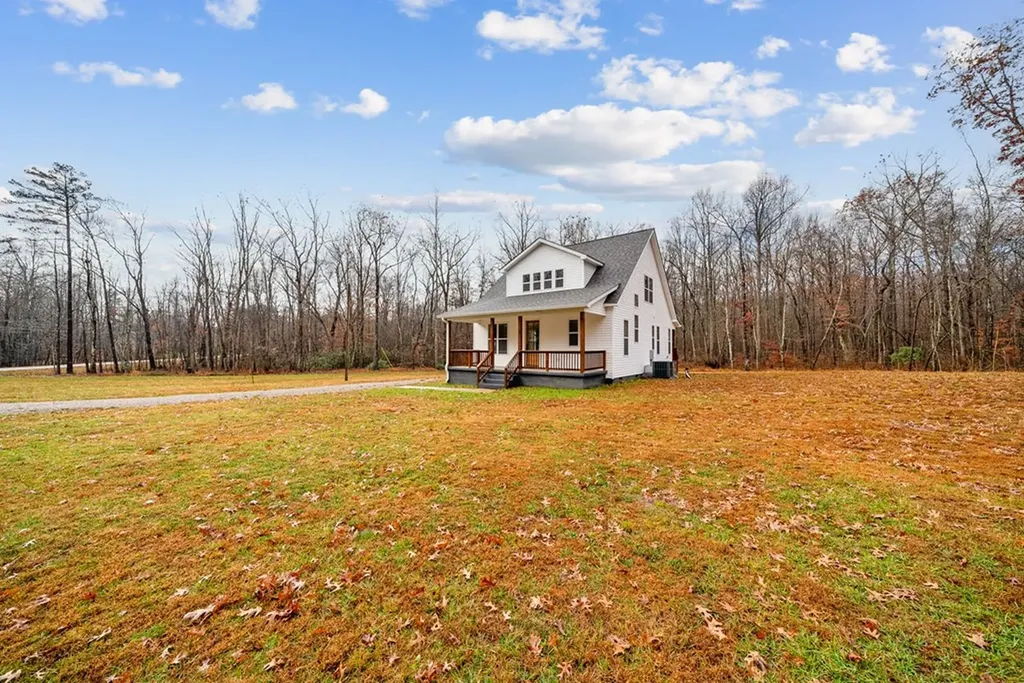 1023 W Laurel Way Monterey TN 38574