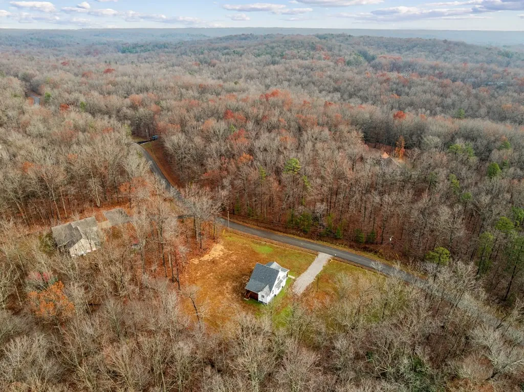 1023 W Laurel Way Monterey TN 38574