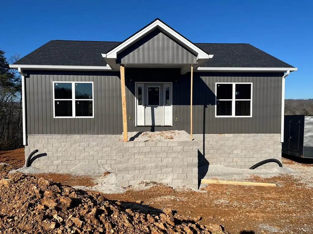 349 S Raintree Drive Livingston TN 38570