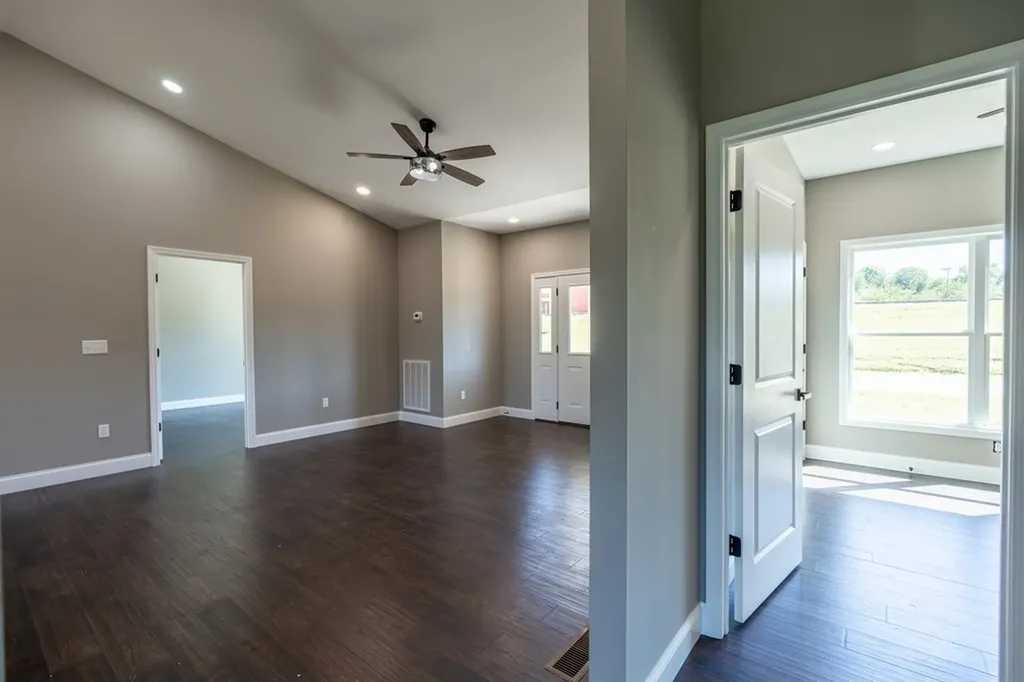 349 S Raintree Drive Livingston TN 38570