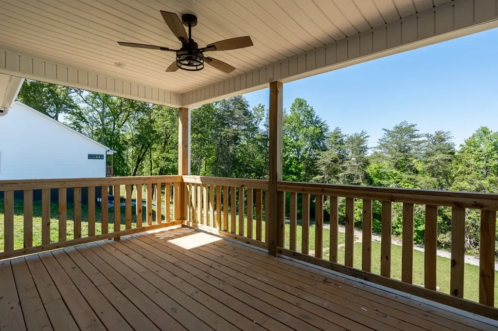 349 S Raintree Drive Livingston TN 38570