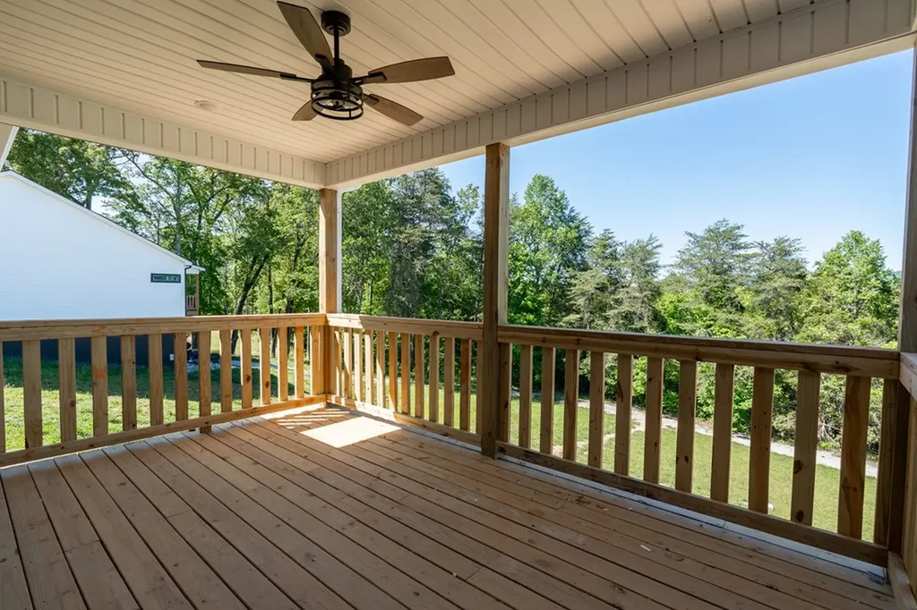 349 S Raintree Drive Livingston TN 38570