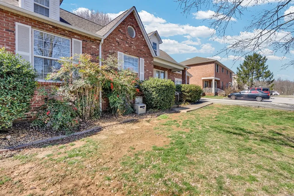 62 B Eastgate Circle Cookeville TN 38506