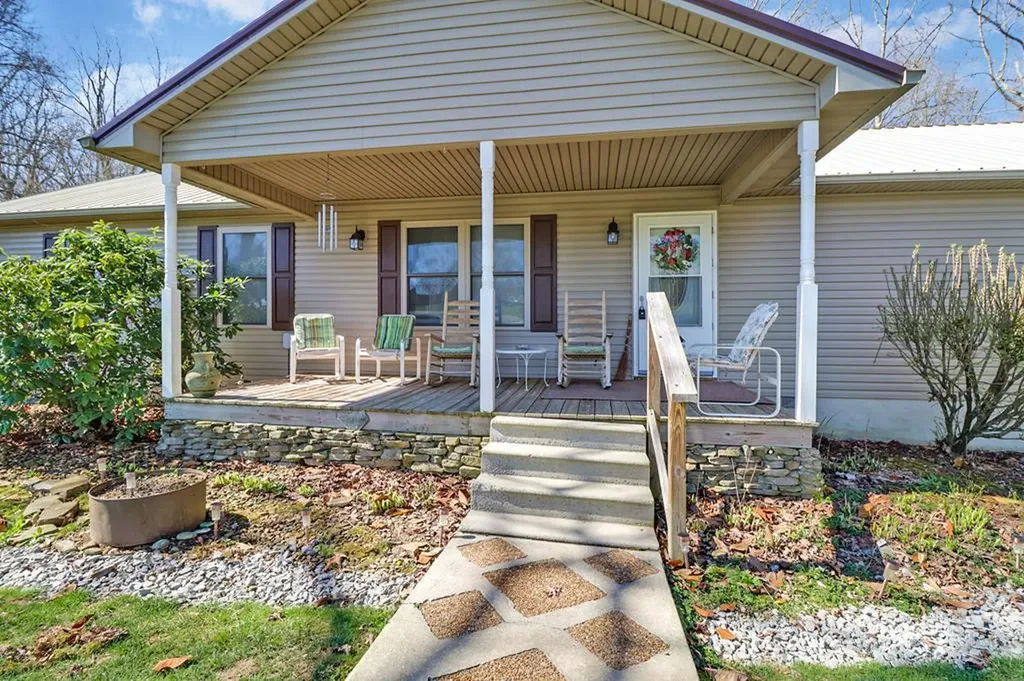 1801 W Old Highway 70 Crossville TN 38572